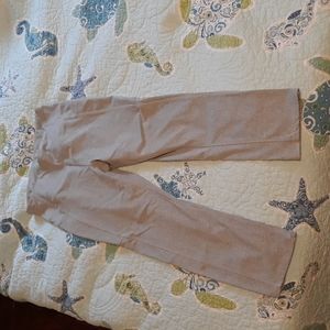 Capris length yoga pants